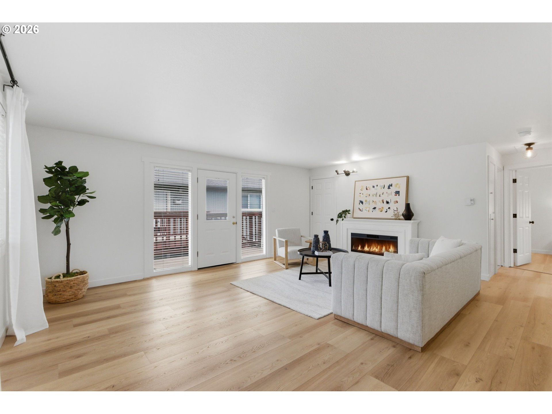 2945 Southwest Miles Street Portland, OR 97219 - Photo 8 of 31