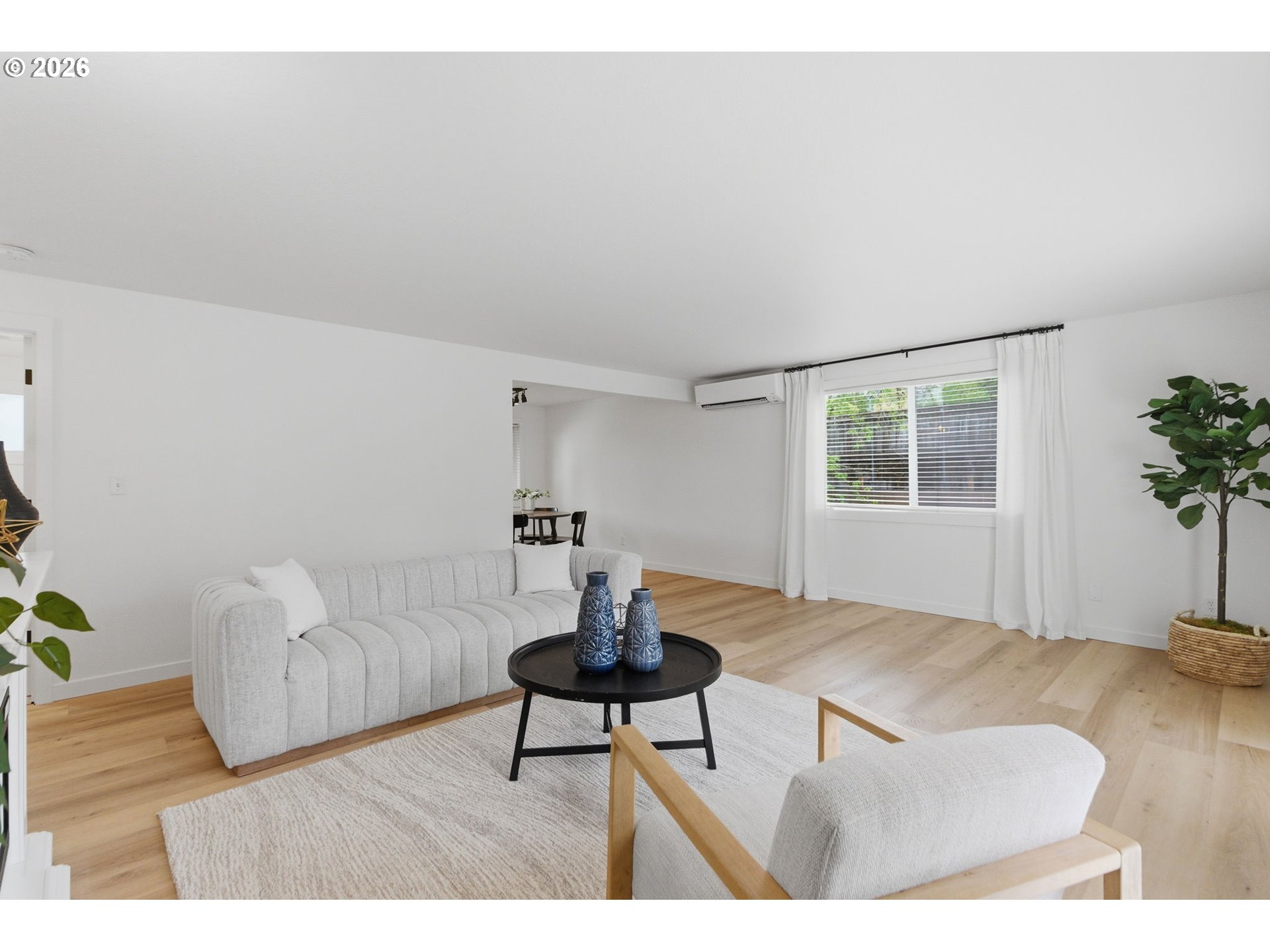 2945 Southwest Miles Street Portland, OR 97219 - Photo 9 of 31