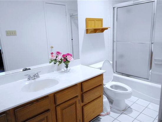 2409 Leon Street, Unit 108 Austin, TX 78705 - Photo 20 of 37