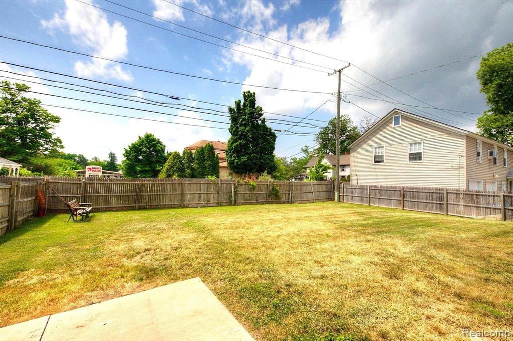 503 East Clinton Street Howell, MI 48843 - Photo 56 of 58