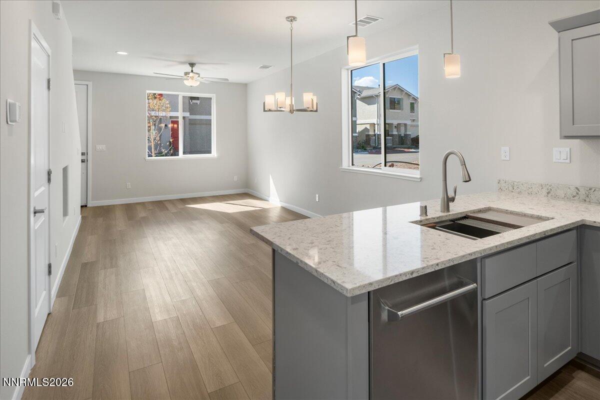 1175 Arrastra Road Reno, NV 89512 - Photo 14 of 30 Main Living Area