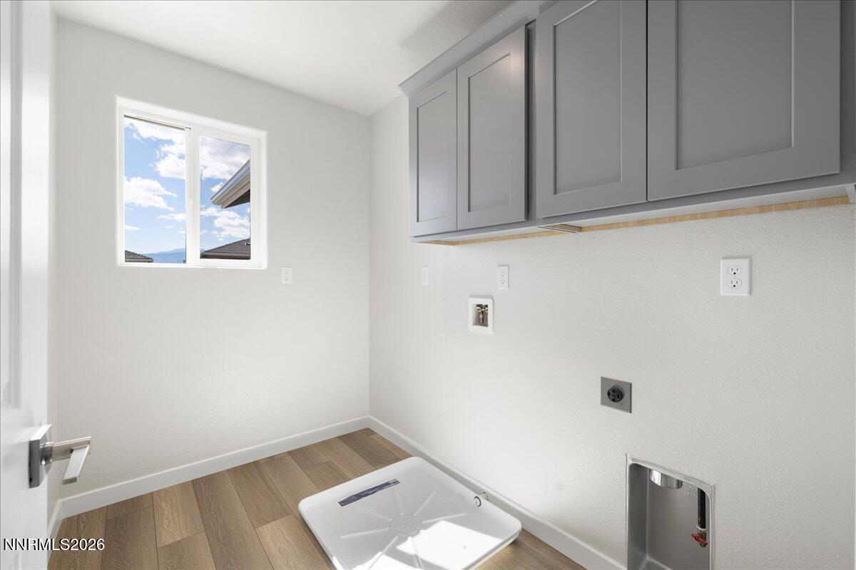 1175 Arrastra Road Reno, NV 89512 - Photo 29 of 30 Laundry