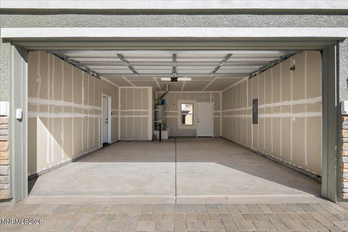 1175 Arrastra Road Reno, NV 89512 - Photo 30 of 30 Garage