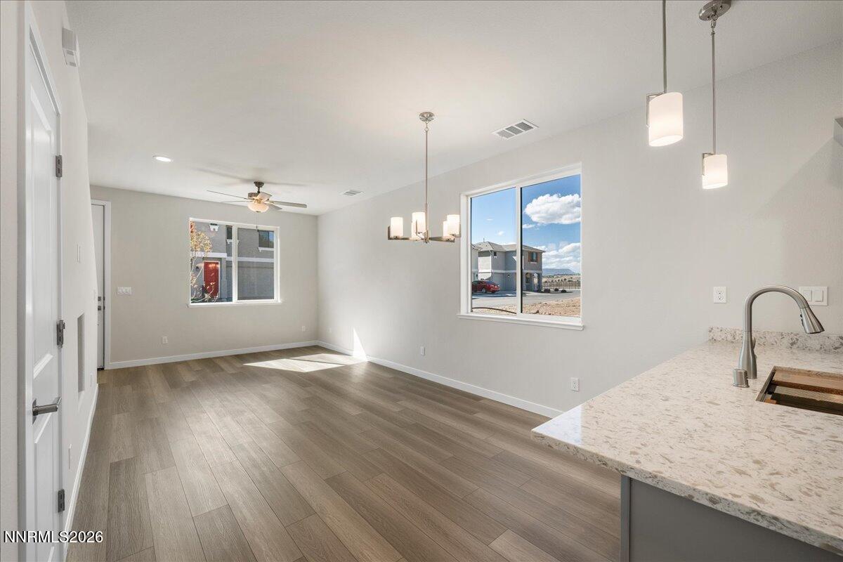 1175 Arrastra Road Reno, NV 89512 - Photo 10 of 30 Main Living Area