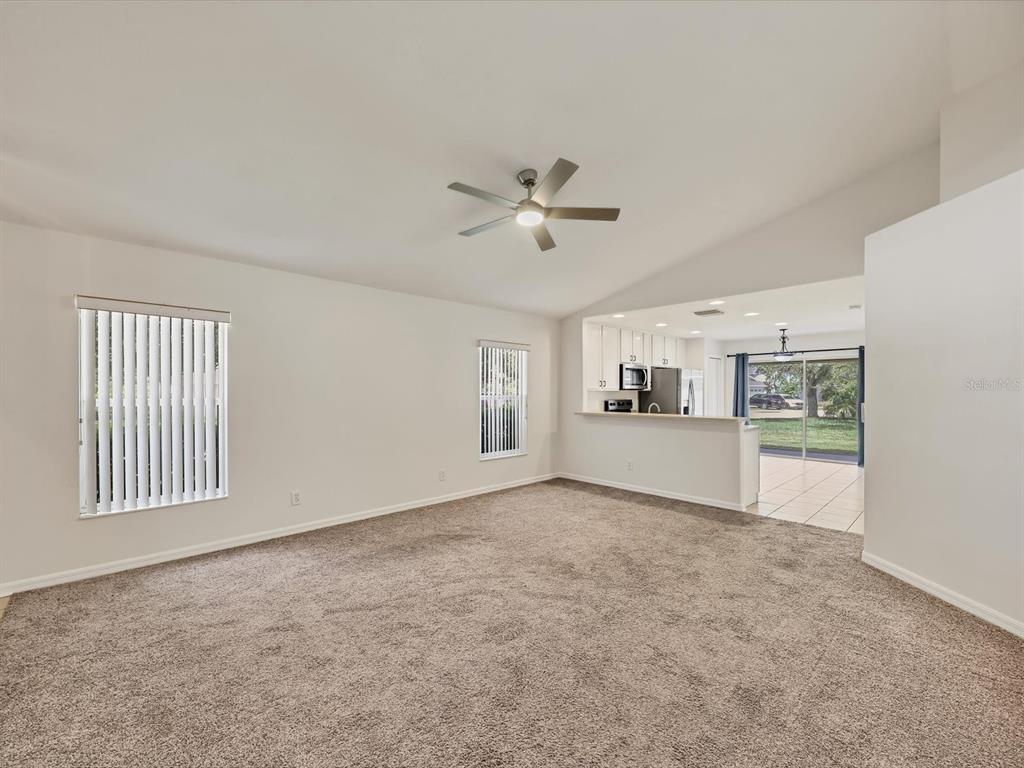 6258 Blue Runner Court Lakewood Ranch, FL 34202 - Photo 6 of 23