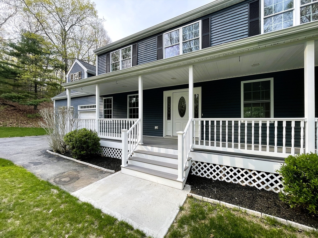 44 New Boston Road Dudley, MA 01571 - Photo 4 of 40