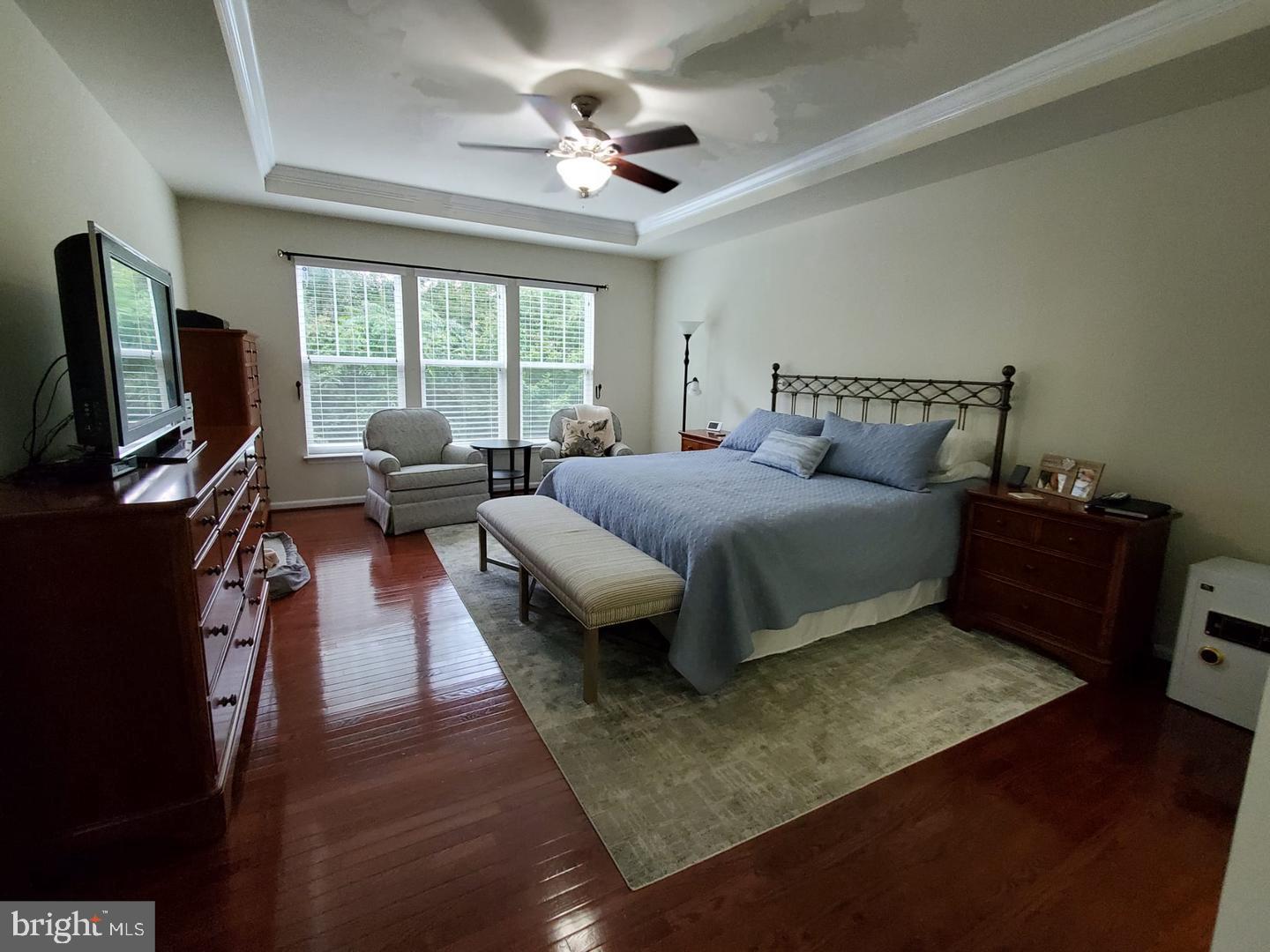 23575 Christina Ridge Square Ashburn, VA 20148 - Photo 16 of 38 Master Bedroom