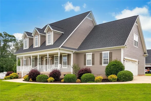 $577,900 | 101 Edens Garden Way, Six Mile, SC 29682