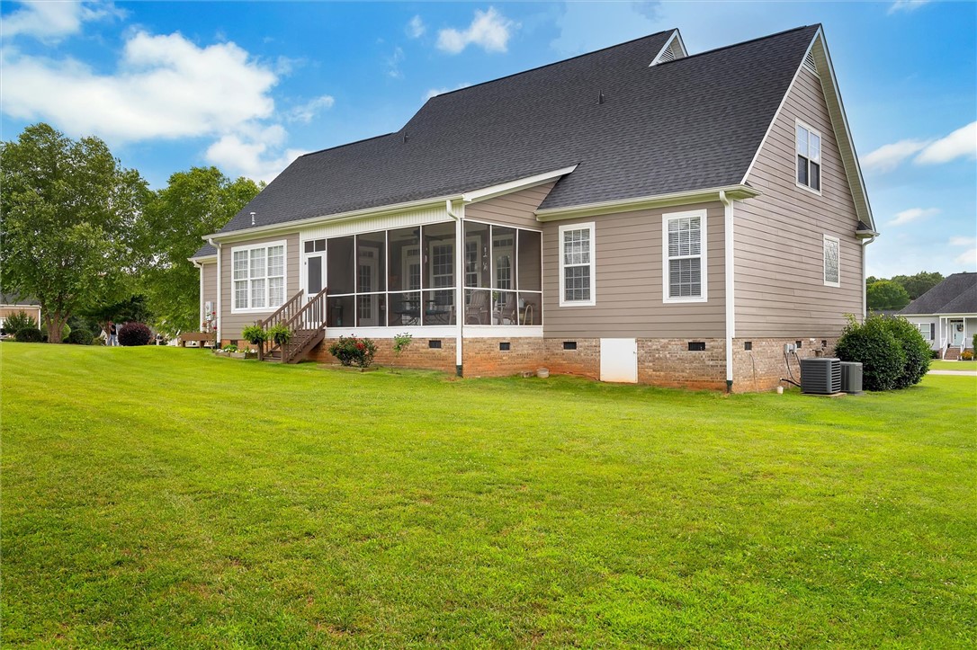 101 Edens Garden Way Six Mile, SC 29682 - Photo 35 of 39