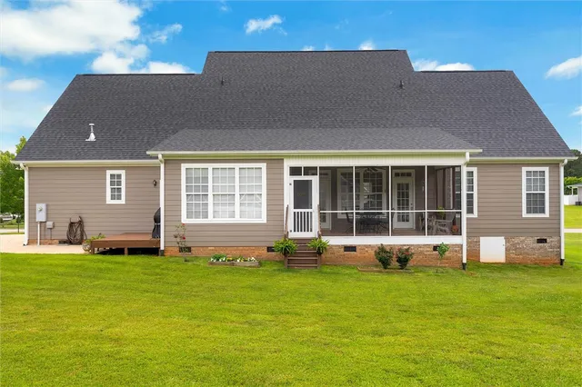 $597,700 | 101 Edens Garden Way, Six Mile, SC 29682