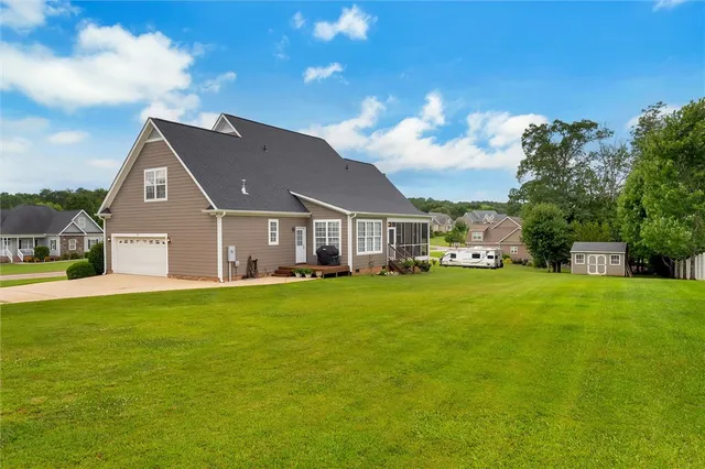 $597,700 | 101 Edens Garden Way, Six Mile, SC 29682