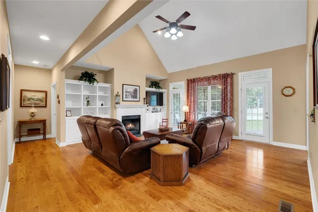 $597,700 | 101 Edens Garden Way, Six Mile, SC 29682