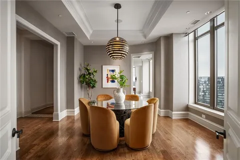 $1,725,000 | 3376 Peachtree Road Northeast, Unit 41A, Atlanta, GA 30326