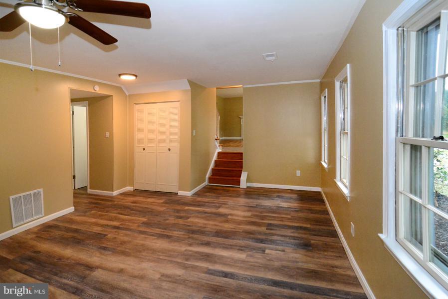 7610 Hayfield Road Alexandria, VA 22315 - Photo 12 of 28 Basement