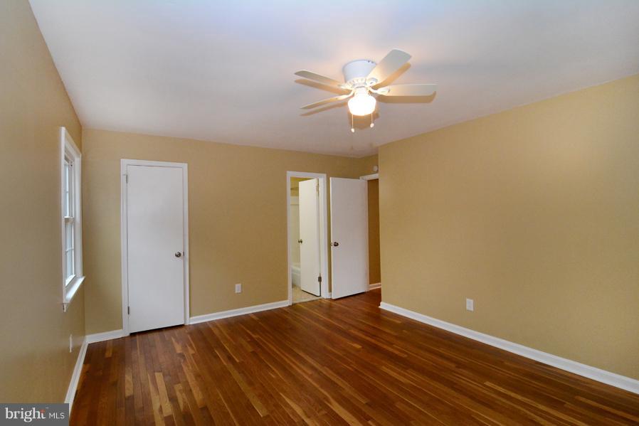 7610 Hayfield Road Alexandria, VA 22315 - Photo 16 of 28 Bedroom (Master)