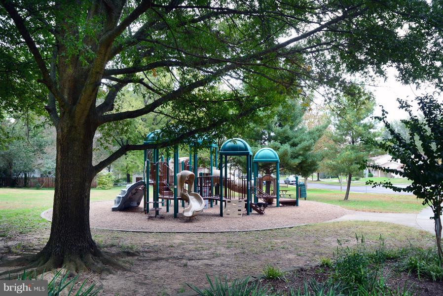 7610 Hayfield Road Alexandria, VA 22315 - Photo 27 of 28 Playground