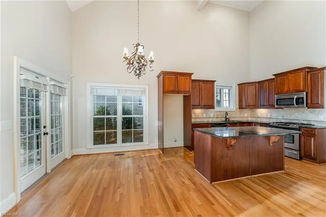 $485,000 | 5 Linden Lane, Greensboro, NC 27410