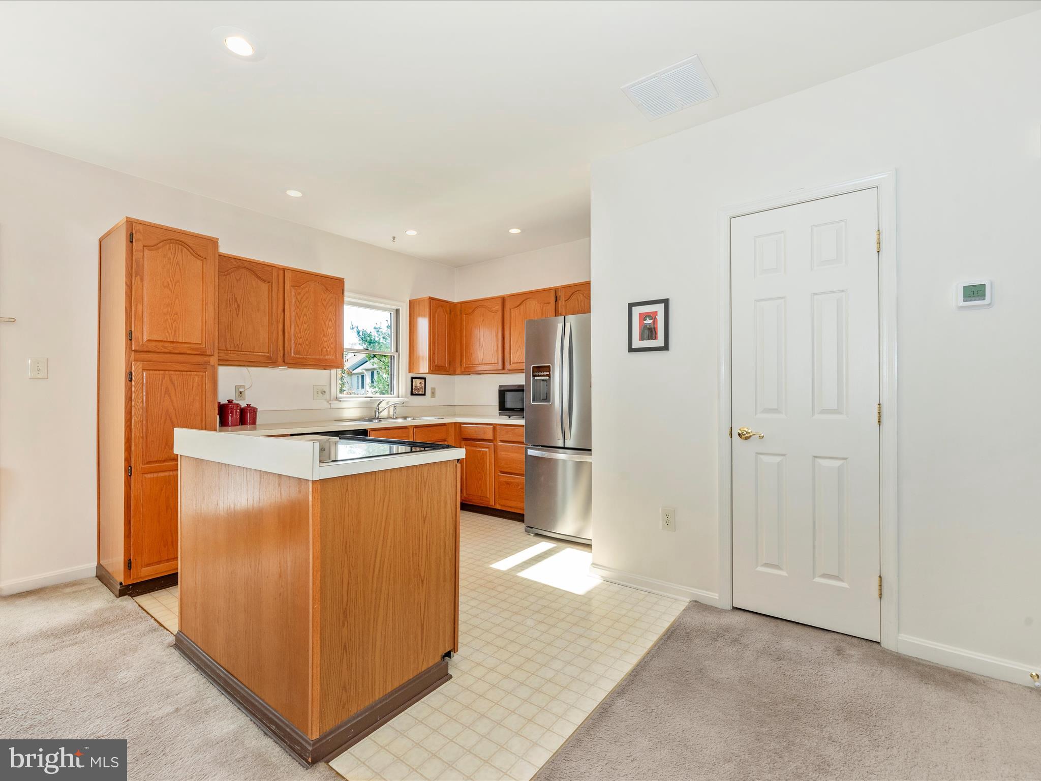 9 Victoria Square Frederick, MD 21702 - Photo 13 of 42 Kitchen