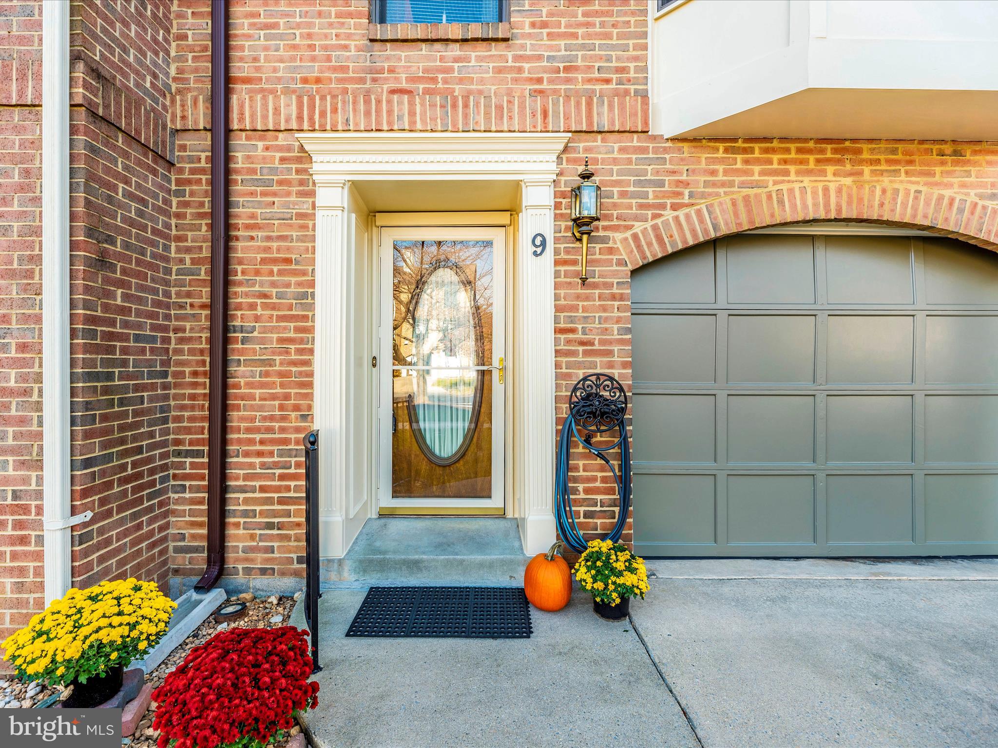 9 Victoria Square Frederick, MD 21702 - Photo 3 of 42 Exterior Front
