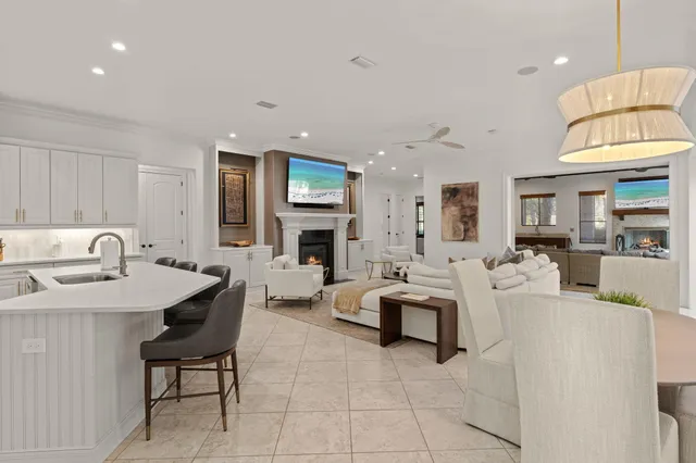 $3,800,000 | 1492 East Island Green Lane East, Destin, FL 32550