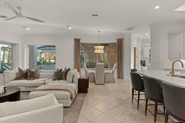 $3,800,000 | 1492 East Island Green Lane East, Destin, FL 32550