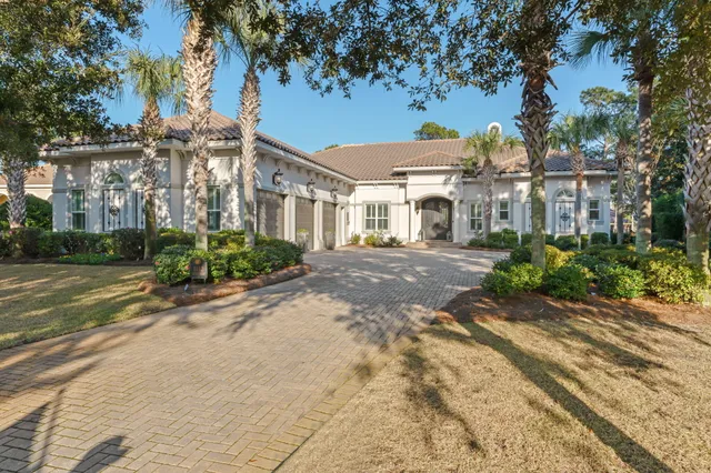 $3,800,000 | 1492 East Island Green Lane East, Destin, FL 32550