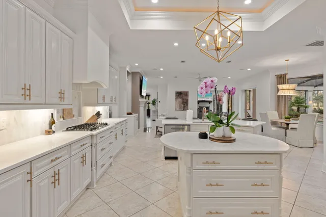 $3,800,000 | 1492 East Island Green Lane East, Destin, FL 32550