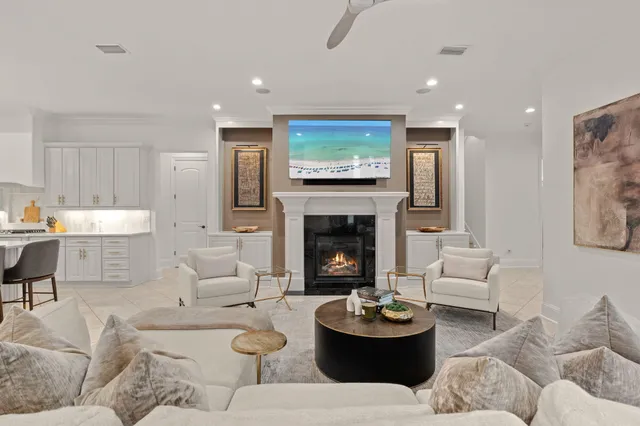 $3,800,000 | 1492 East Island Green Lane East, Destin, FL 32550