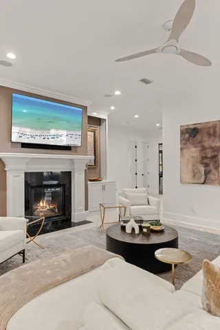 $3,800,000 | 1492 East Island Green Lane East, Destin, FL 32550