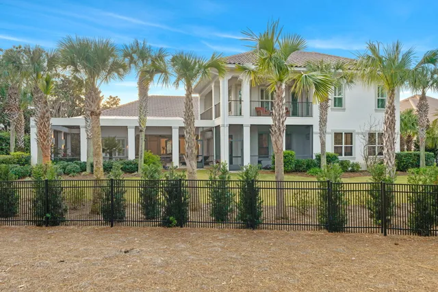$3,800,000 | 1492 East Island Green Lane East, Destin, FL 32550