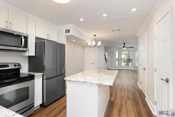 $1,450 | 9506 Jefferson Highway, Unit 15, St. George, LA 70809