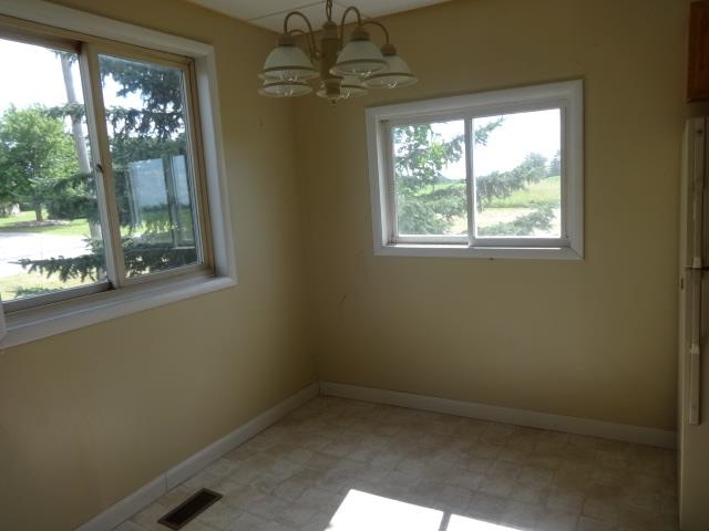 6158 Packard Road Morenci, MI 49256 - Photo 10 of 23 31211733-9.JPG