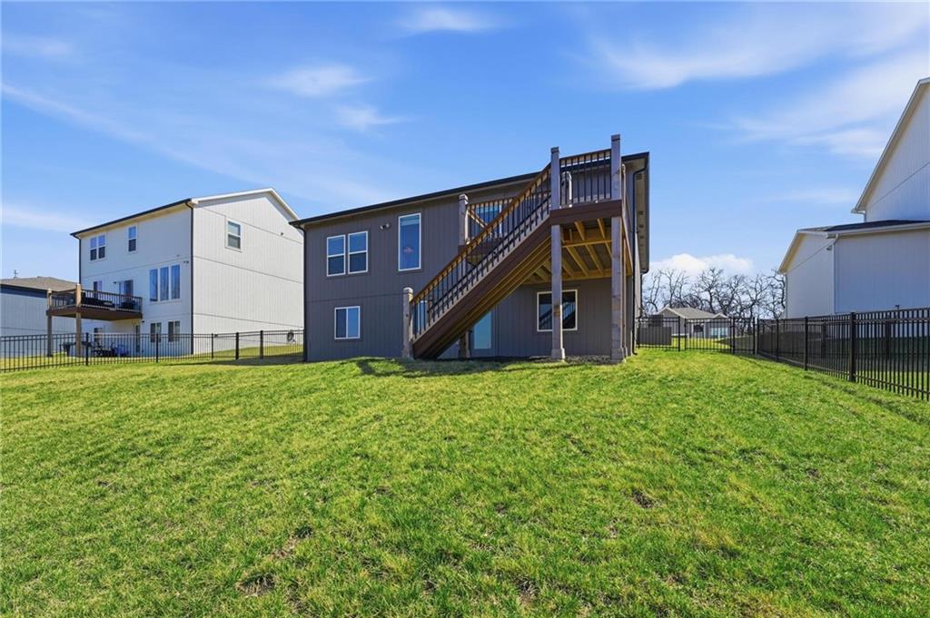 1024 Branchwood Lane Raymore, MO 64083 - Photo 38 of 41