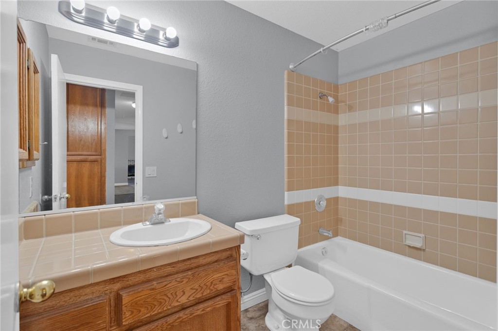 12275 Tesuque Road Apple Valley, CA 92308 - Photo 36 of 53 Hallway Bathroom