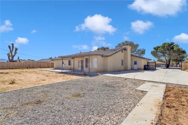 $465,000 | 12275 Tesuque Road, Apple Valley, CA 92308