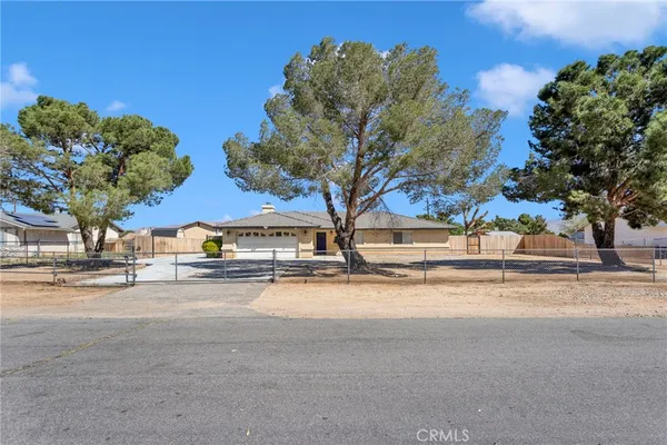 $465,000 | 12275 Tesuque Road, Apple Valley, CA 92308