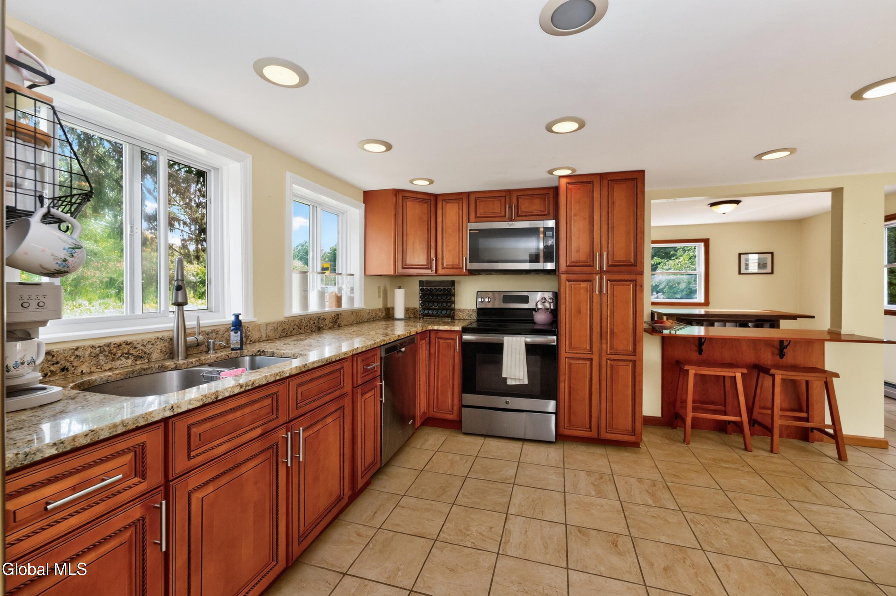 600 Riverview Road Rexford, NY 12148 - Photo 9 of 43 3 Kitchen 1