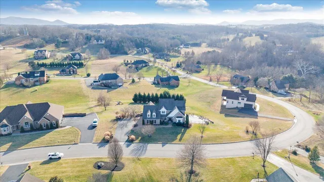 $899,950 | 574 Frontier Way, Fincastle, VA 24090