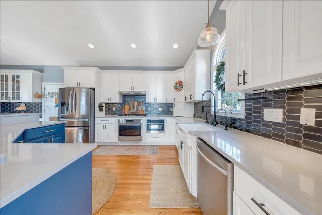 $899,950 | 574 Frontier Way, Fincastle, VA 24090