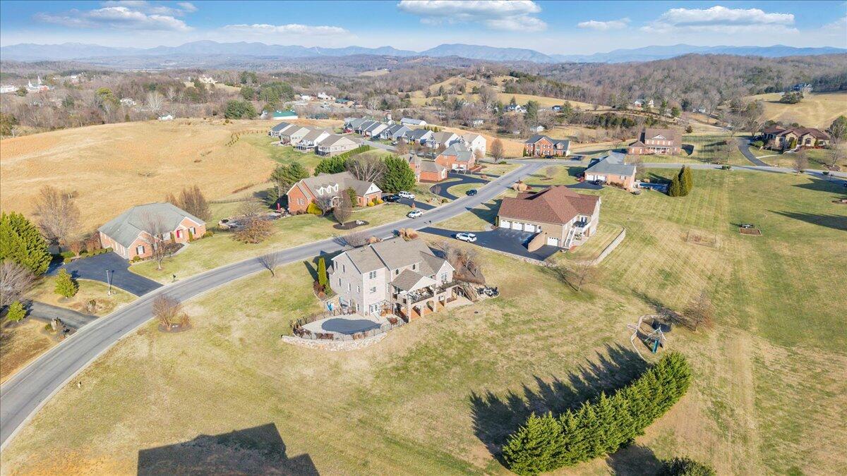 574 Frontier Way Fincastle, VA 24090 - Photo 91 of 104 096-DJI_20260102155810_0006_D
