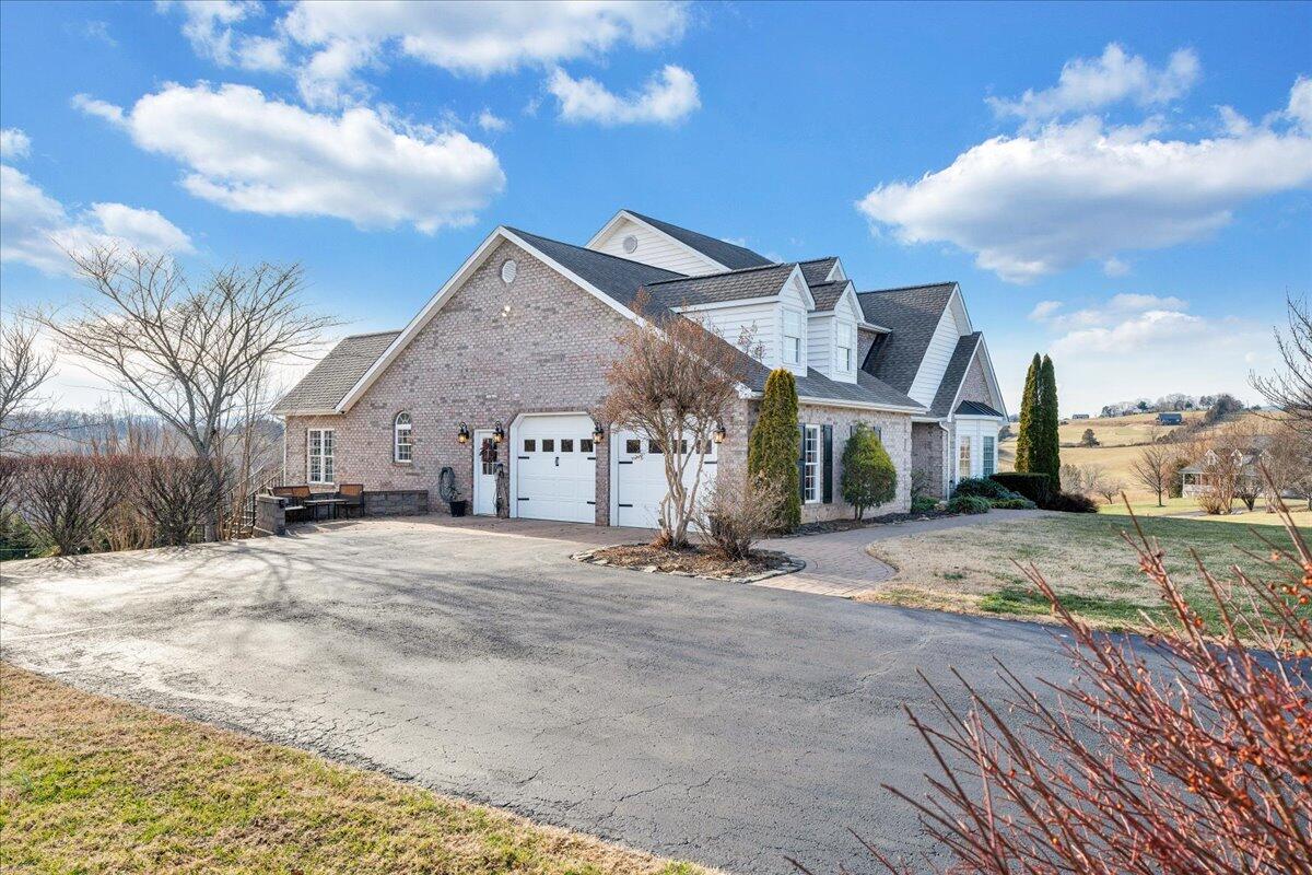 574 Frontier Way Fincastle, VA 24090 - Photo 99 of 104 106-MIB02472