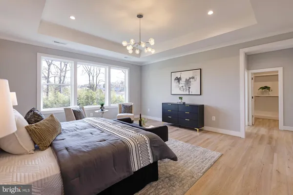 $2,050,000 | 125 Casmar Street Southeast, Vienna, VA 22180