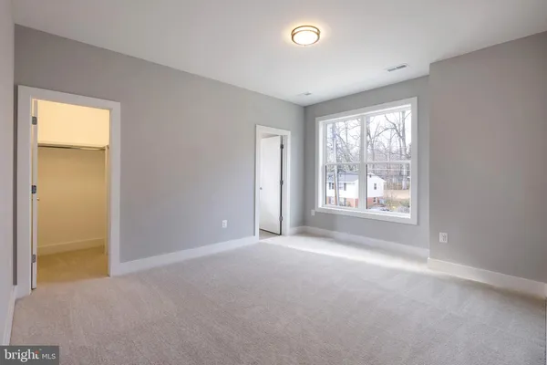 $2,050,000 | 125 Casmar Street Southeast, Vienna, VA 22180