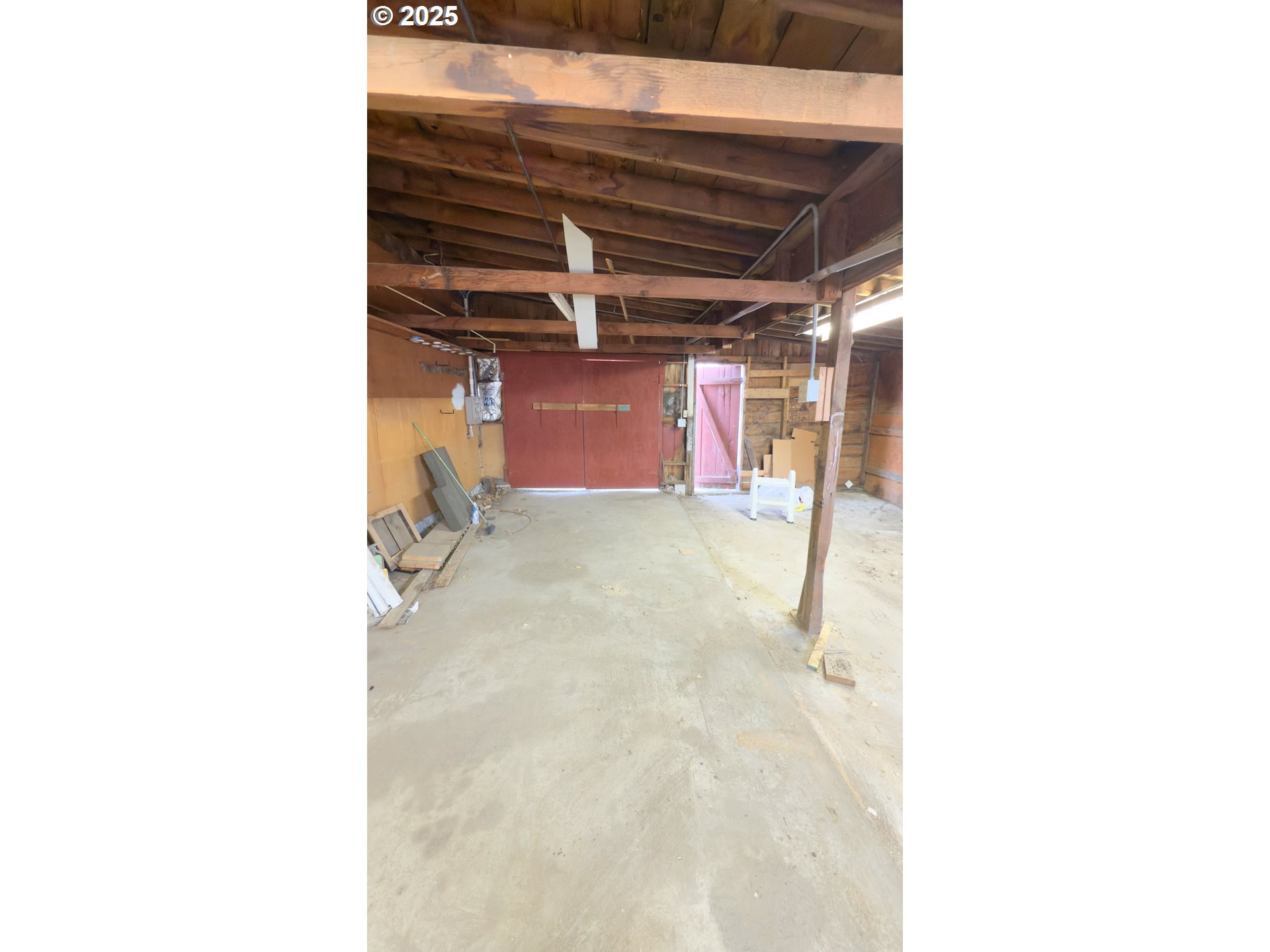 1050 Elm Street Baker City, OR 97814 - Photo 23 of 28 a view of a room with gym equipment