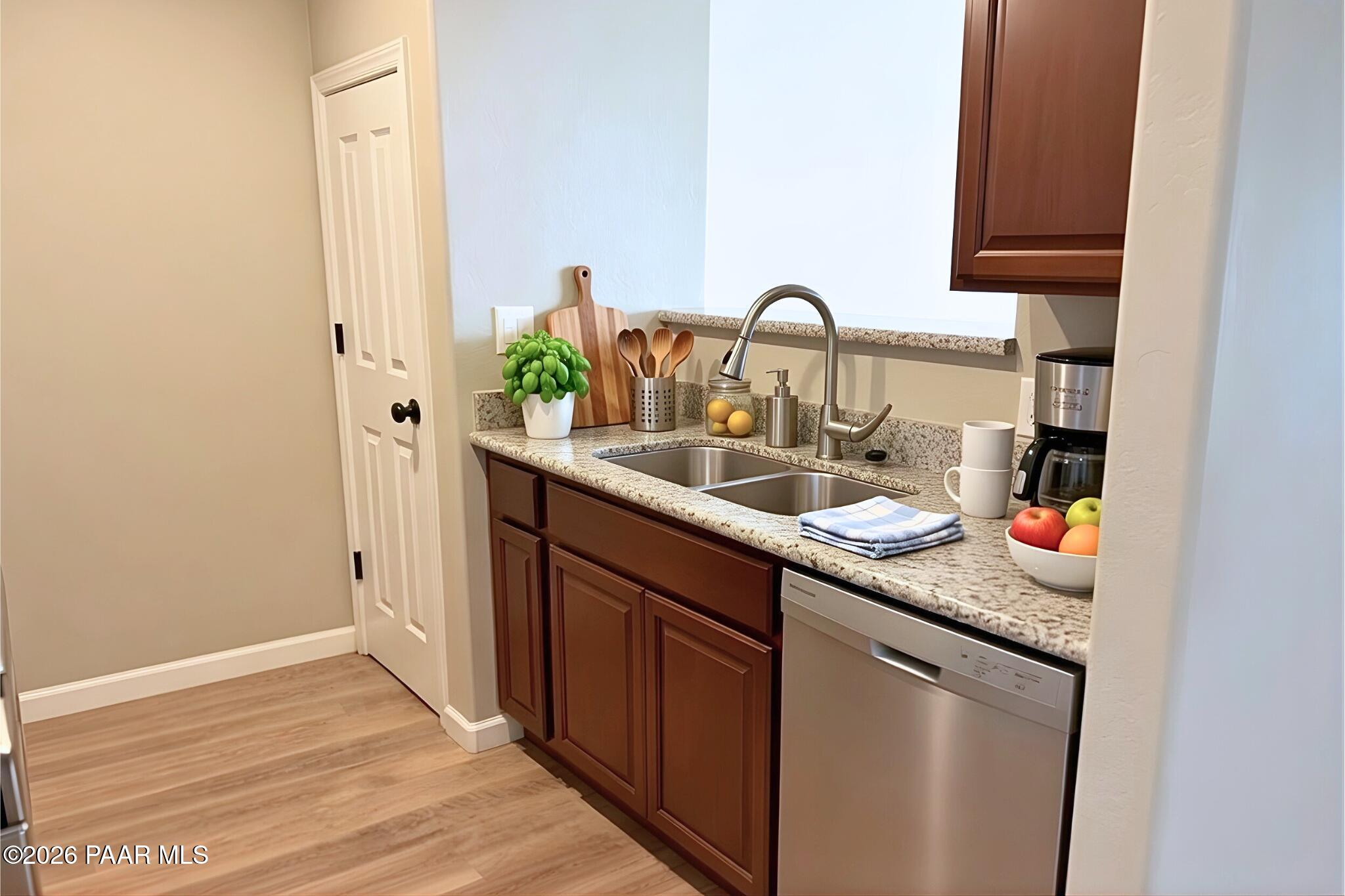 3133 North Yavapai Road East, Unit 2 Prescott Valley, AZ 86314 - Photo 4 of 11 4