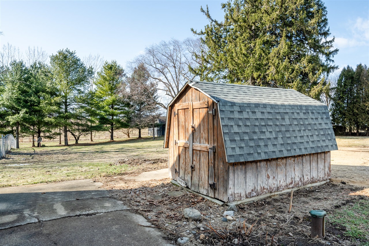 2993 East Lemon Creek Road Berrien Springs, MI 49103 - Photo 12 of 39