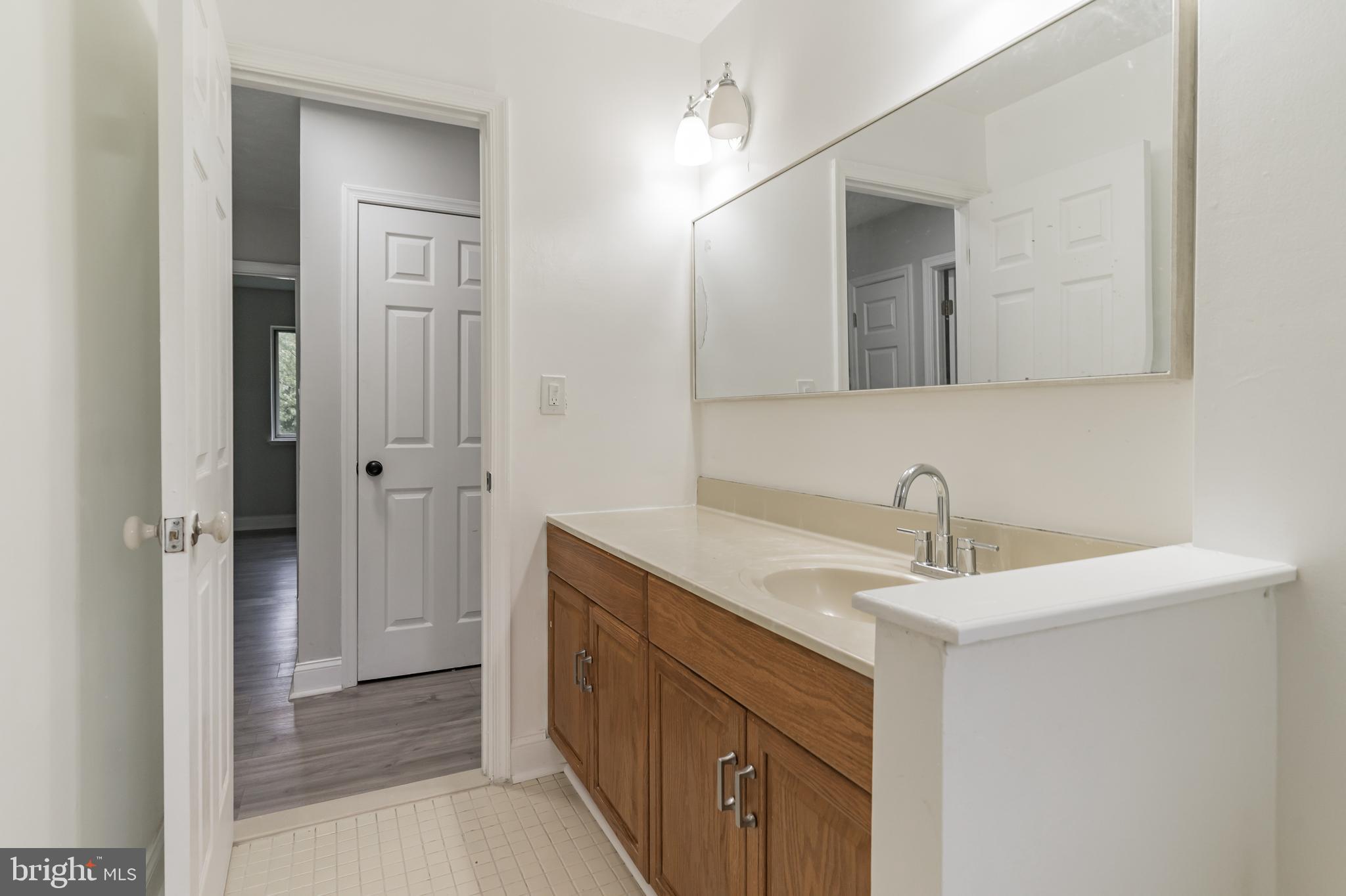 1529 Adamsview Road Catonsville, MD 21228 - Photo 12 of 30