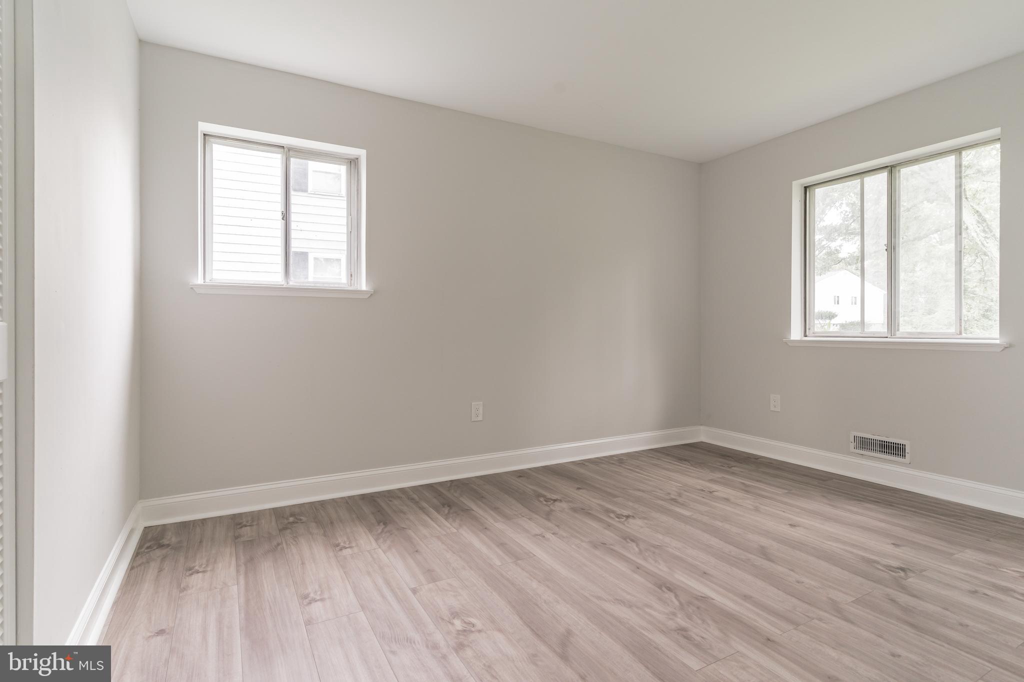 1529 Adamsview Road Catonsville, MD 21228 - Photo 17 of 30