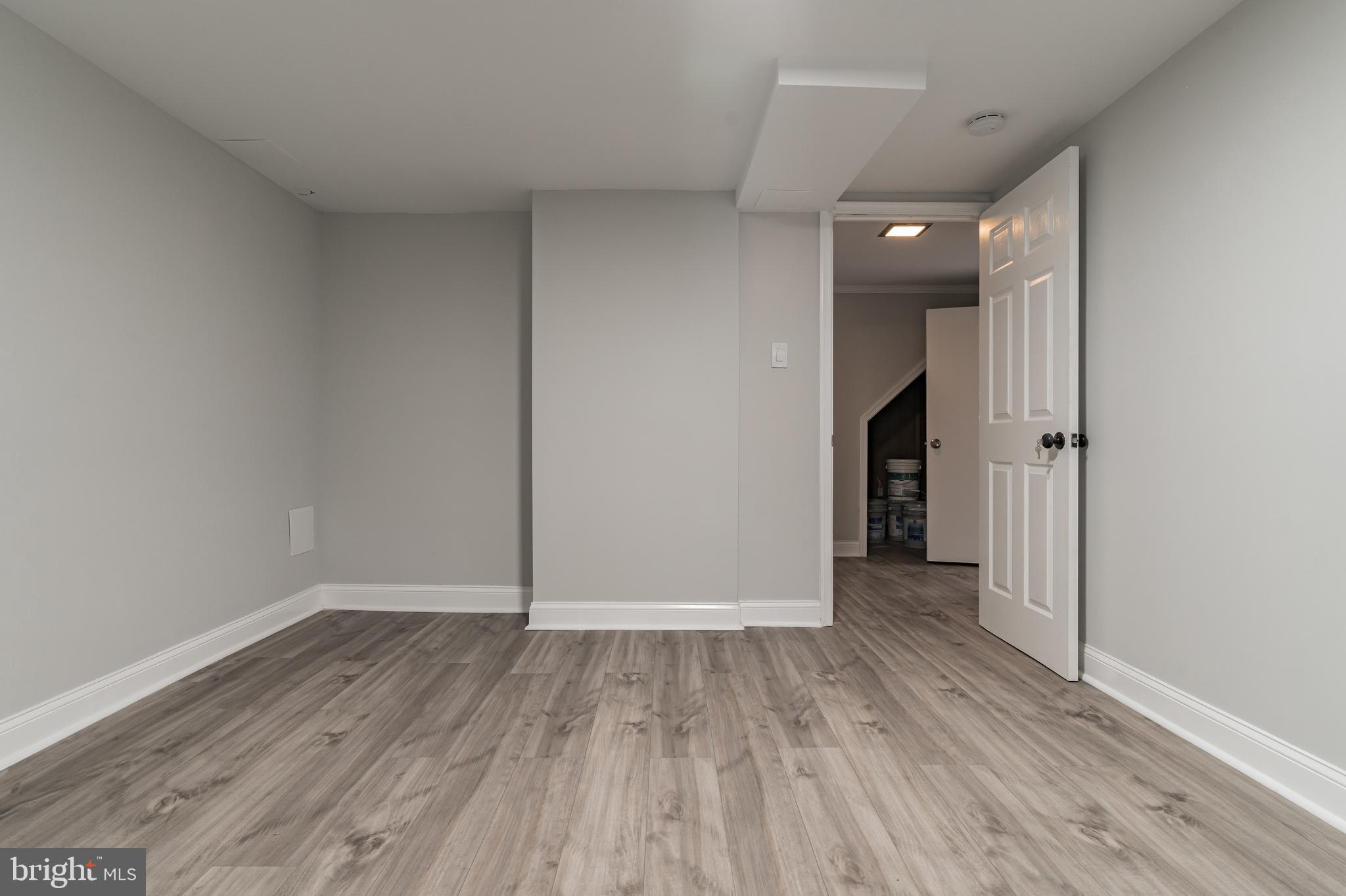 1529 Adamsview Road Catonsville, MD 21228 - Photo 27 of 30