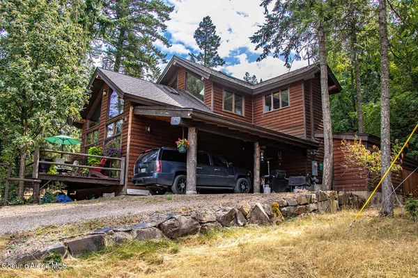 $985,000 | 23 West Bay Wood Lane, Hope, ID 83836